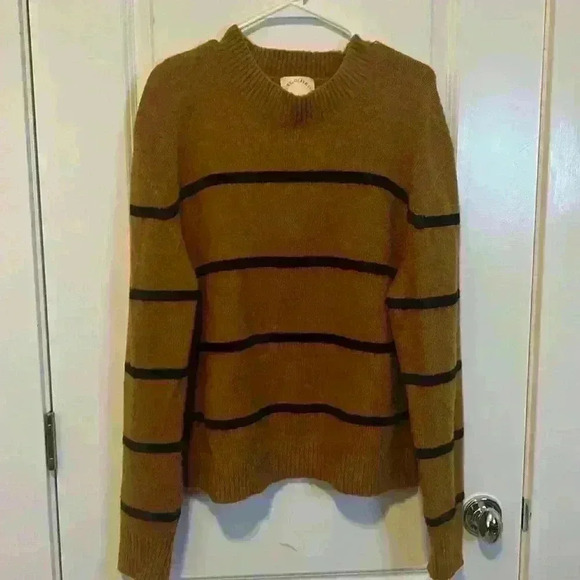 Oversized women’s sweater, size XL in rustic brown with black stripes. - Picture 1 of 6